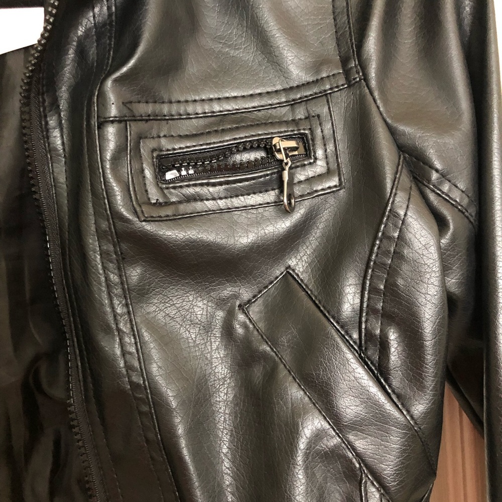 Miley Cyrus Jacket - Picture 5 of 7